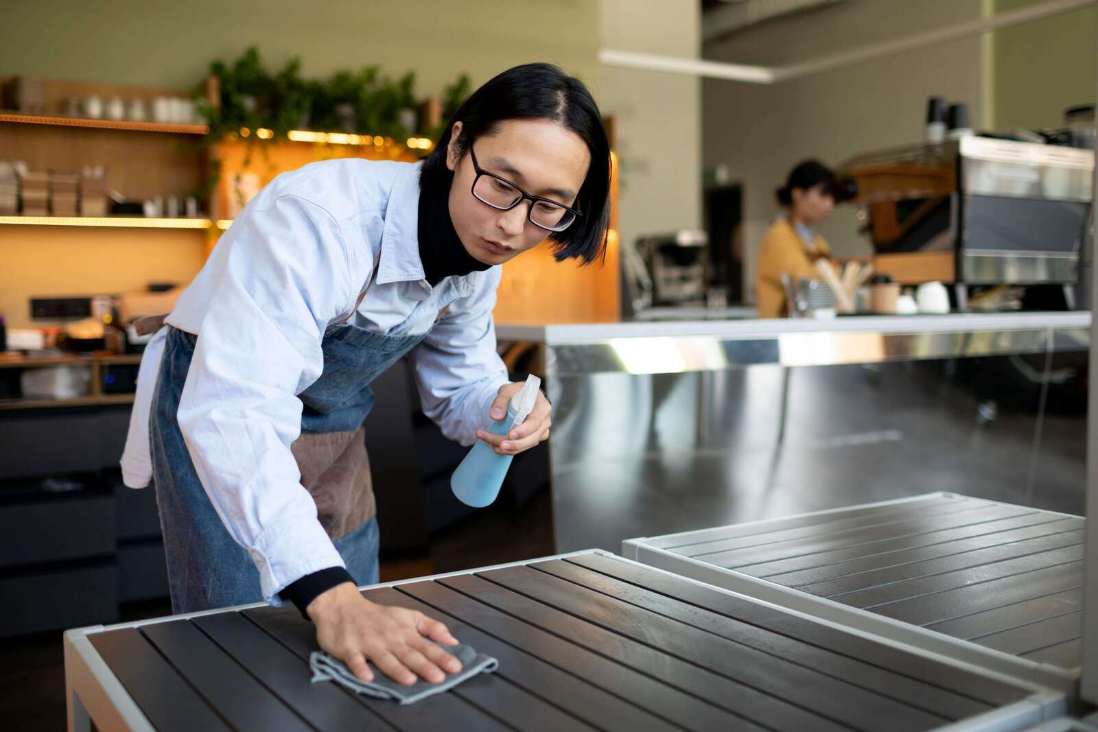 How to Choose the Best Cleaning Chemicals for Your Restaurant’s Kitchen